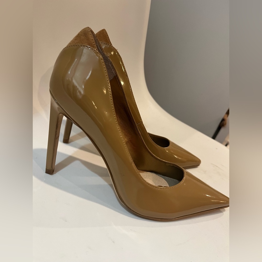 HAZEL POINTED TOE HEEL